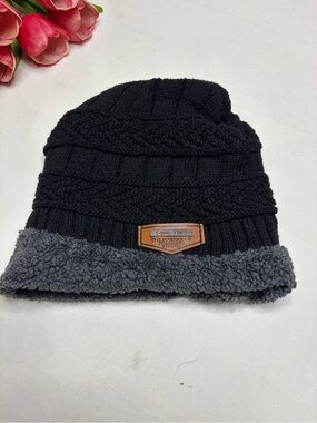 Unisex kids SONG TING Cable Knit
Beanie with Sherpa Fleece Lining and Trim
